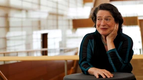 Darf man heute für russische Soldaten Klavier spielen?