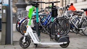 Mann bei E-Scooter-Unfall tödlich verletzt