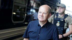 Der Kanzler und die Suche nach dem Frieden