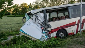 52 Verletzte bei Busunfall auf Fahrt ins Jugendcamp