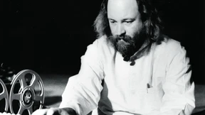 Regenbogen in gekrümmter Luft