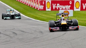 Vettel siegt im trockenen Spa