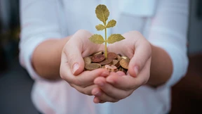 Wann spenden Reiche mehr Geld?