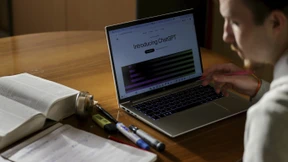 Warum Einstiegsjobs wegen der KI anspruchsvoller werden