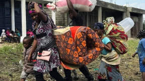 Zehntausende Menschen fliehen aus Goma