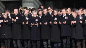 Überleben durch Glück und Zufall