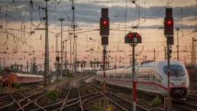 Bund verlangt 700 Millionen Euro von der Bahn  