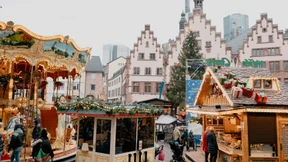 Briten wollen auf den Frankfurter Weihnachtsmarkt – und landen in Hahn