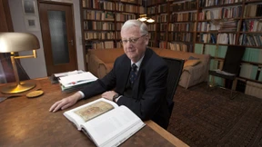 Um Gott braucht der Mensch sich nicht zu sorgen