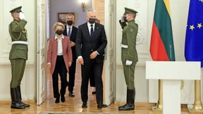 EU und NATO bekräftigen Solidarität mit Balten