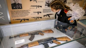 Patriotismus mit Kalaschnikow