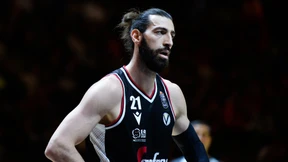 Ein Sport schaut weg