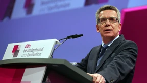 De Maizière lehnt die „Pension mit 63“ ab 