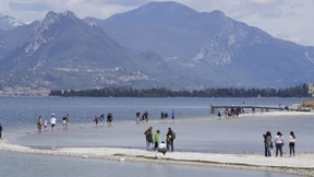 Über die Hälfte der weltweit größten Seen verliert Wasser