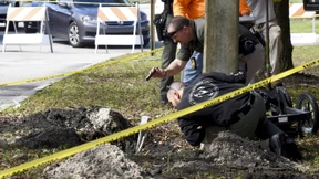 Schlagloch entpuppt sich als Tunnel zur Bank