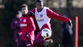 Verteidiger Tawatha greift an