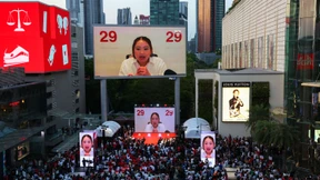 Ein paar Baht für ein paar Wählerstimmen