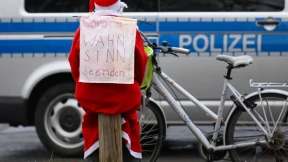 Dresdner Polizei setzt Demo-Verbot durch