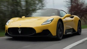 Auf einen Maserati MC20 mit Technik & Motor