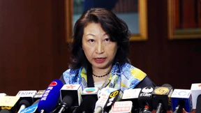 Hongkongs Justizministerin verletzt