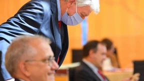 Nächtliche Ausgangssperre und Alkoholverbot