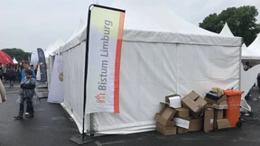 Zwischen Kölsch und leeren Kartons