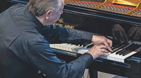 Musik, die den Krieg ins Gebet nimmt