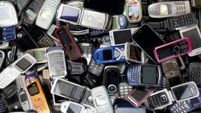 Fast 9 von 10 Deutschen wollen Pfand auf alte Handys