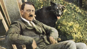 Goldene Uhr von Adolf Hitler in den USA versteigert