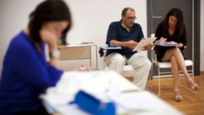 Ein Gastarbeiter verlässt seine Heimat