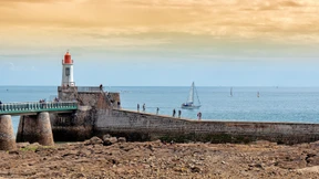 Stadt, Strand, Schluss