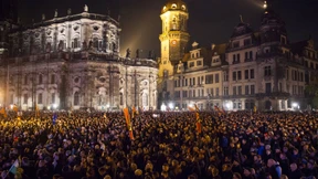Ein Jahr Pegida: Rund 40.000 Anhänger und Gegner haben in Dresden protestiert