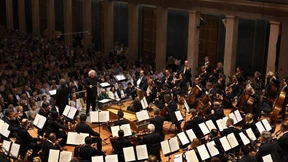 Einmal schnell durch Paris