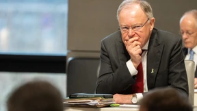 Weil sah die Zeit gekommen