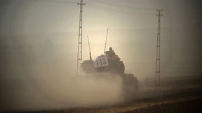 Türkische Panzer überqueren wieder syrische Grenze