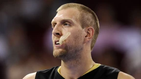 Nowitzki gibt Debüt nach vier Jahren Pause