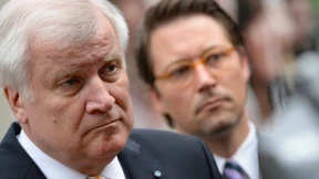 CSU bleibt dabei: Ausländer sollen zuhause deutsch sprechen