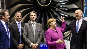 Merkel eröffnet Luftfahrtmesse 
