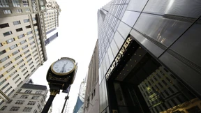 Ein goldener Mittelfinger für das Weiße Haus