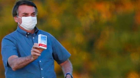 Bolsonaro grüßt seine Anhänger