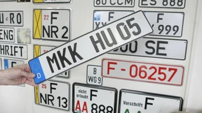 Posch erntet Häme für Schilder-Vorstoß