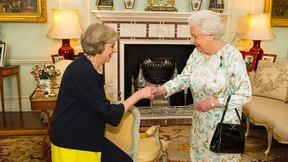 Königin Elisabeth II. ermahnt Politiker