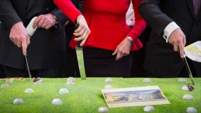 100-Meter-Schlange vor dem Geburtstagskind