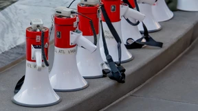 Wer flüstert, ist trotzdem hörbar