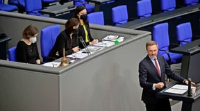 Opposition: Schuldenaufnahme von 250 Milliarden Euro in einem Jahr.