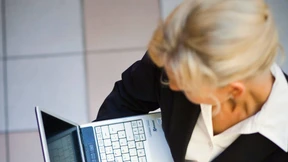 Wirtschaft kritisiert Frauenquote