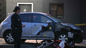 Autofahrer nach Fahrt in Menschenmenge in Hollywood in Gewahrsam