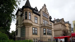 Kultur, Grün, hohe Häuser