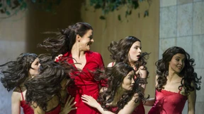 Es klingt nach Sprengstoff und Kalaschnikow