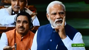 Indiens Präsident Modi gewinnt Misstrauensvotum im Parlament
